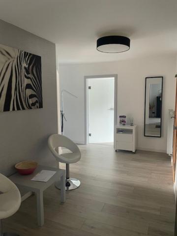 Body Kult Loft - Modernes Appartement Mit 2 Separaten Schlafzimmern Zwickau Exterior foto